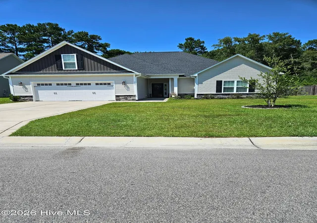 Photo 1 of Single family home for sale at 462 Water Wagon Trl, Jacksonville, NC 28546 | MLS# 100597405 | Listing updated on 2026-09-17