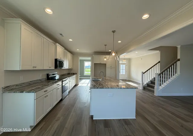 Photo 4 of Single family home for sale at 818 Tupelo Tree Dr, Hubert, NC 28539 | MLS# 100586824 | Listing updated on 2026-08-22