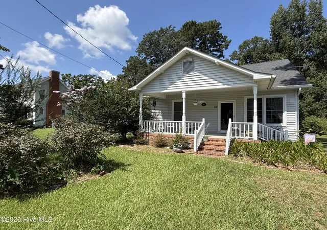 Photo 2 of Single family home for sale at 92 S Elm St, Clarkton, NC 28433 | MLS# 100556985 | Listing updated on 2026-08-20
