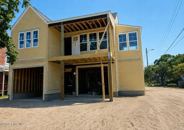 Photo 1 of Single family home for sale at 609 Fisher St, Morehead City, NC 28557 | MLS# 100599075 | Listing updated on 2026-08-28