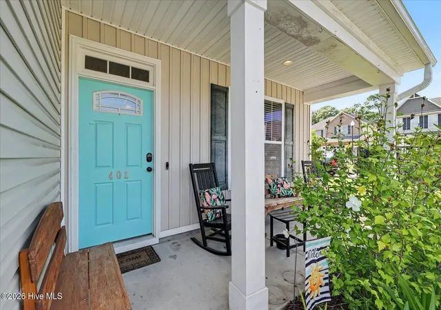 Photo 3 of Single family home for sale at 402 Lady Bug Ln, Wilmington, NC 28411 | MLS# 100598971 | Listing updated on 2026-09-17