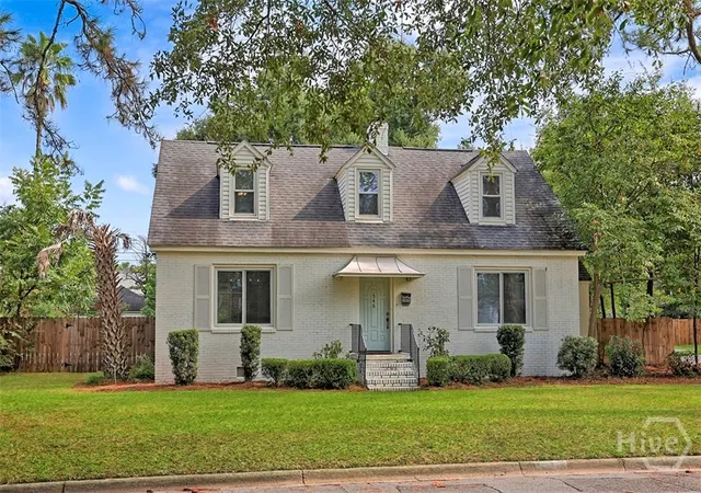 Photo 2 of Single family home for sale at 546 Columbus Dr, Savannah, GA 31405 | MLS# SA363387 | Listing updated on 2026-09-12