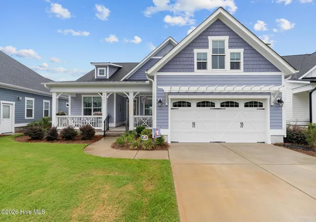 Photo 1 of Single family home for sale at 3401 Is Lakes Dr, Southport, NC 28461 | MLS# 100594841 | Listing updated on 2026-08-30
