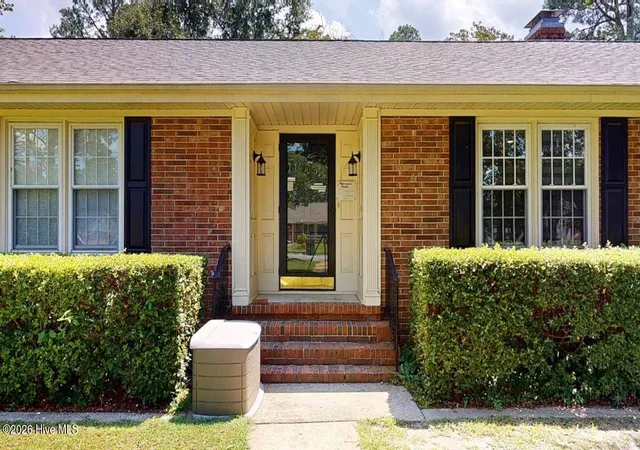 Photo 3 of Single family home for sale at 604 N Pinecrest Dr, Goldsboro, NC 27534 | MLS# 100598438 | Listing updated on 2026-10-08