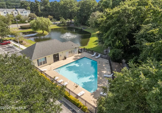 Photo 4 of Condo for sale at 5008 Hunters Trl #15, Wilmington, NC 28405 | MLS# 100592779 | Listing updated on 2026-08-30