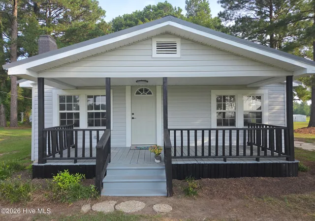 Photo 1 of Single family home for sale at 1106 S Dobson Chapel Rd, Magnolia, NC 28453 | MLS# 100596685 | Listing updated on 2026-09-18
