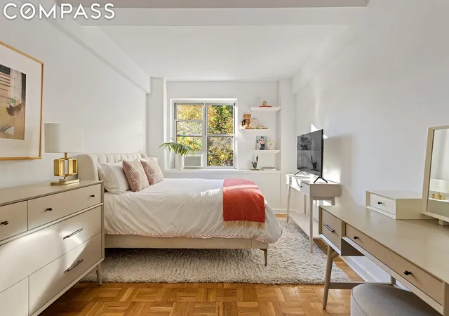 Photo 3 of Sale Pending at 550 Grand St #G3E, New York City, NY 10002 | MLS# RLS11016511 | Listing updated on 2026-08-05