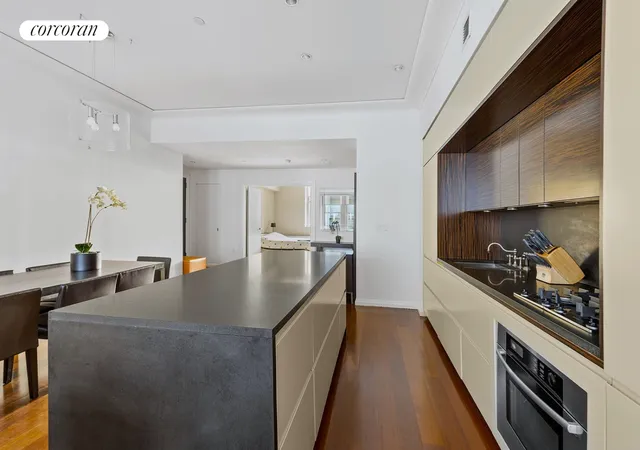 Photo 3 of House for sale at 55 Wall St #520, New York, NY 10005 | MLS# RLS11018241 | Listing updated on 2026-08-21