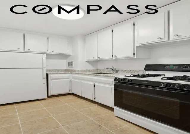 Photo 4 of Sale Pending at 16 W 16th Street #10FS, New York City, NY 10011 | MLS# RLS11026697 | Listing updated on 2026-08-17