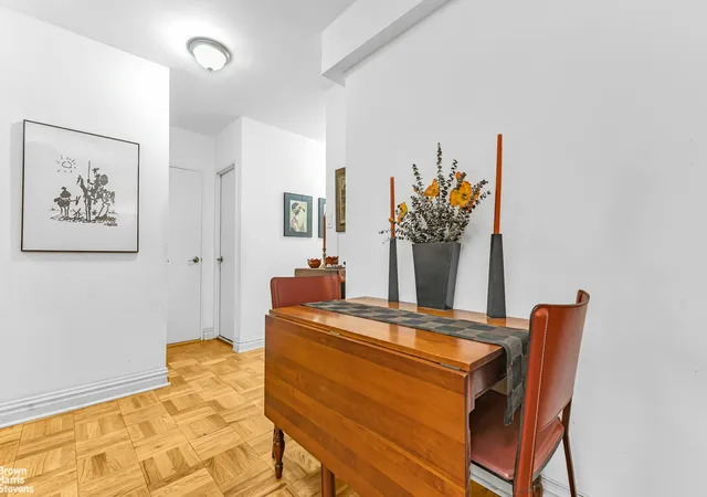 Photo 3 of Sale Pending at 1175 York Ave #2W, New York, NY 10065 | MLS# RLS20032765 | Listing updated on 2026-08-21