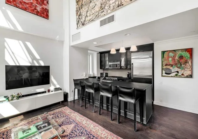 Photo 3 of House for sale at 205 E 59Th St #17C, New York City, NY 10022 | MLS# RLS20046914 | Listing updated on 2026-08-21