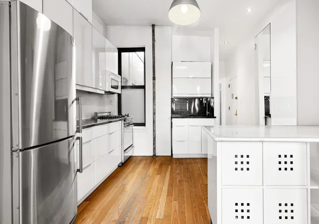 Listing Photo 5 - Condo for sale in building located at 58 W 105Th St, New York City, NY 10025 - Unit #5A