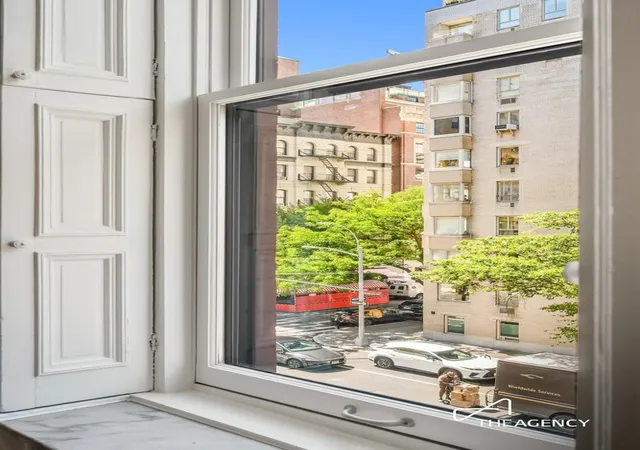 Listing Photo 5 - Condo for sale in building located at 1281 Madison Ave, New York City, NY 10128 - Unit #TH1