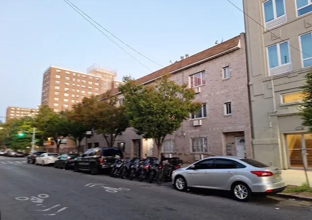 Photo 1 of Single family home for sale at 440 Blake Ave, New York City, NY 11212 | MLS# RLS20049017 | Listing updated on 2026-08-26