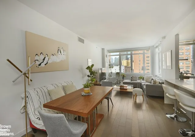 Listing Photo 4 - Condo for sale in building located at 305 E 51St St, New York City, NY 10022 - Unit #7D
