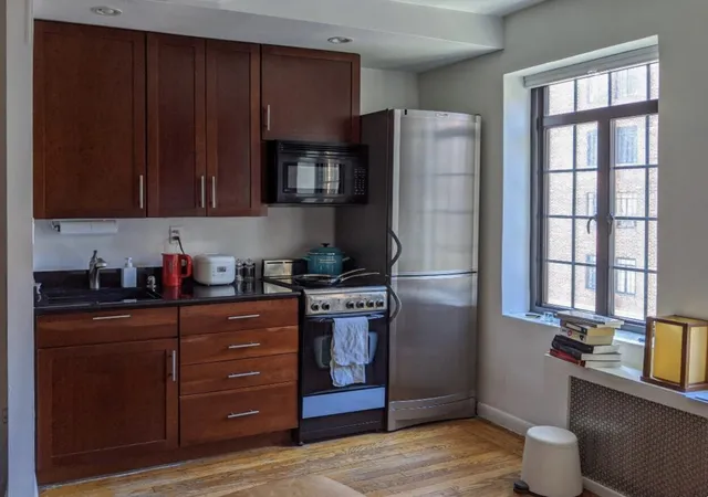 Photo 1 of Sale Pending at 25 Tudor City Pl #621, New York City, NY 10017 | MLS# RLS20055853 | Listing updated on 2026-08-21