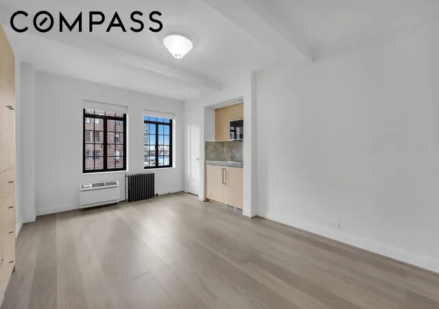 Photo 3 of Sale Pending at 25 Tudor City Pl #1103, New York City, NY 10017 | MLS# RLS20059549 | Listing updated on 2026-08-24