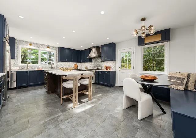 Photo 4 of Sale Pending at 4725 Independence Ave, New York City, NY 10471 | MLS# RLS20060880 | Listing updated on 2026-07-31