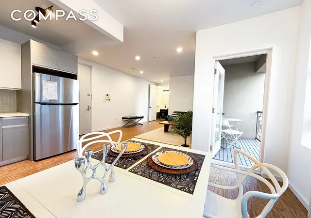 Photo 3 of Sale Pending at 452 Lafayette Ave #4R, New York City, NY 11205 | MLS# RLS20061697 | Listing updated on 2026-08-24