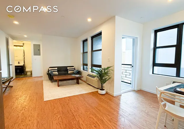 Listing Photo 4 - Condo for sale in building located at 452 Lafayette Ave, New York City, NY 11205 - Unit #4R