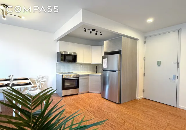 Listing Photo 5 - Condo for sale in building located at 452 Lafayette Ave, New York City, NY 11205 - Unit #4R