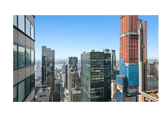 Photo 4 of House for sale at 150 W 56th Street #4003, New York, NY 10019 | MLS# RLS20061977 | Listing updated on 2026-08-23