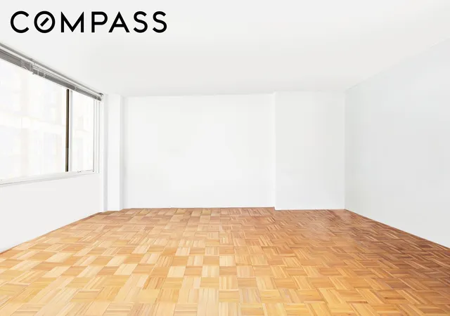 Photo 3 of Condo for sale at 555 Main St #512, New York City, NY 10044 | MLS# RLS20060455 | Listing updated on 2026-08-23