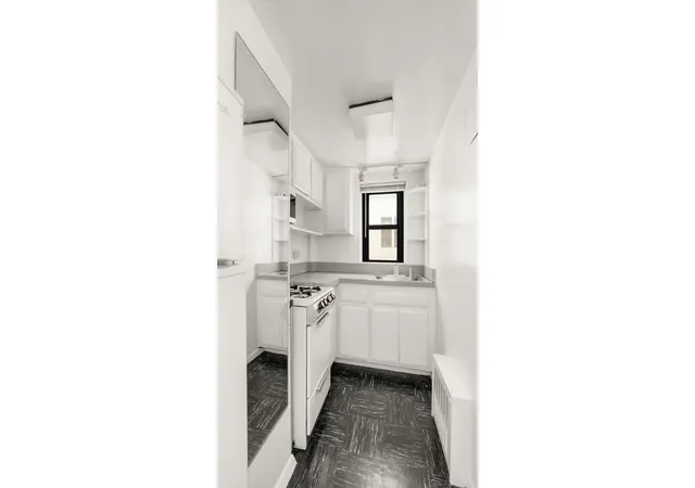 Photo 2 of Sale Pending at 220 E 57th Street #17H, New York, NY 10022 | MLS# RLS20063814 | Listing updated on 2026-08-24