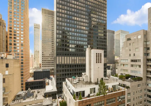 Photo 4 of Sale Pending at 220 E 57th Street #17H, New York, NY 10022 | MLS# RLS20063814 | Listing updated on 2026-08-24