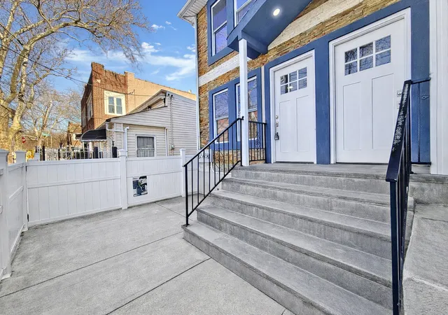 Photo 3 of Sale Pending at 33 Hale Ave, New York City, NY 11208 | MLS# RLS20068752 | Listing updated on 2026-08-24