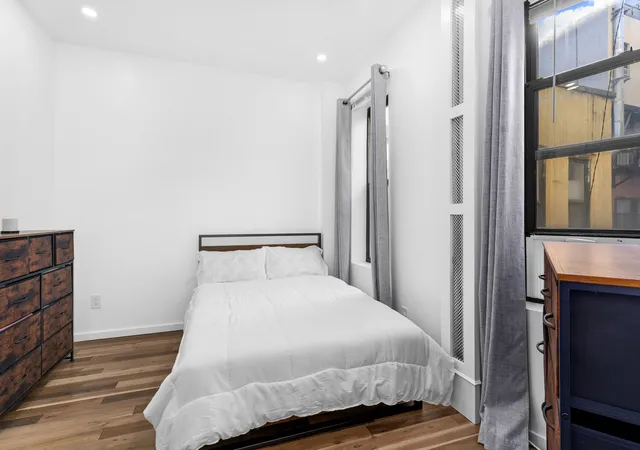 Photo 3 of House for sale at 309 E Houston St #4E, New York City, NY 10002 | MLS# RLS20068853 | Listing updated on 2026-08-23