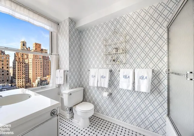 Photo 4 of Sale Pending at 150 E 73rd Street #11B, New York City, NY 10021 | MLS# RLS20070906 | Listing updated on 2026-10-01