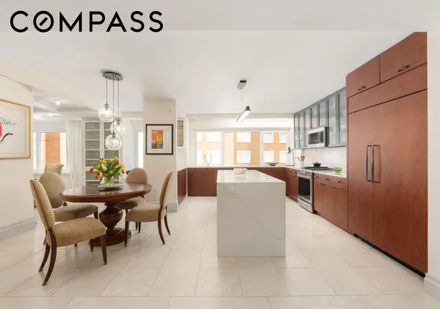 Listing Photo 3 - Condo for sale in building located at 35 E 85Th St, New York City, NY 10028 - Unit #2FG