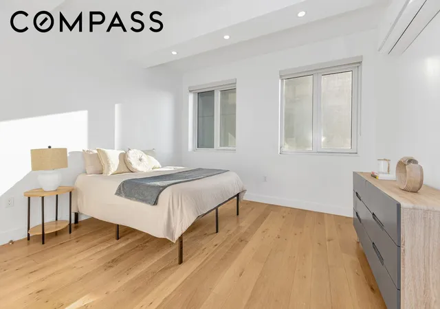 Photo 2 of Condo for sale at 24 16 Queens Plz S #4J, New York City, NY 11101 | MLS# RLS20073839 | Listing updated on 2026-08-25