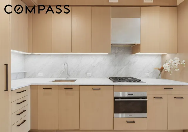Photo 3 of House for sale at 300 W 122nd Street #4F, New York, NY 10027 | MLS# RLS20074576 | Listing updated on 2026-08-23