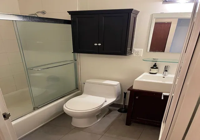 Photo 3 of House for sale at 184 Thompson St #3O, New York City, NY 10012 | MLS# RLS20076977 | Listing updated on 2026-08-25