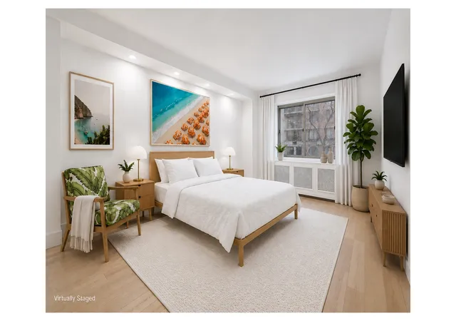 Photo 2 of Sale Pending at 225 E 46th Street #3D, New York City, NY 10017 | MLS# RLS20078348 | Listing updated on 2026-08-18