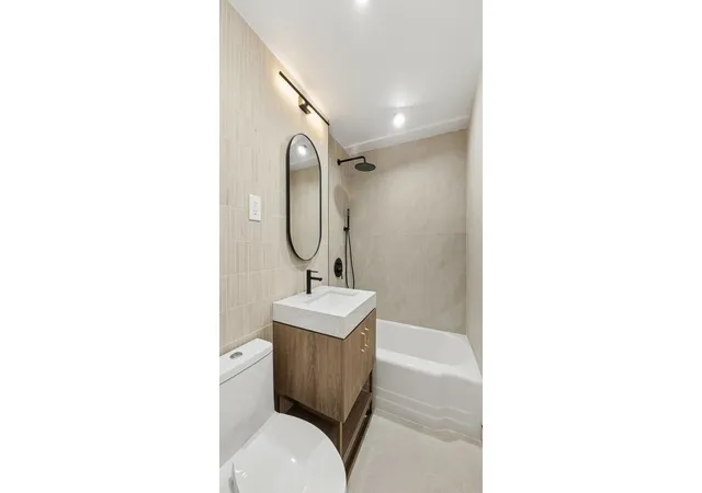 Photo 3 of Sale Pending at 225 E 46th Street #3D, New York City, NY 10017 | MLS# RLS20078348 | Listing updated on 2026-08-18