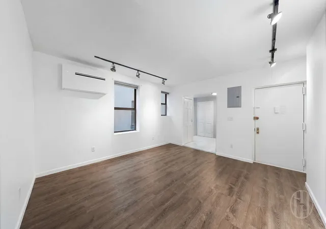 Photo 3 of Sale Pending at 4 W 109th Street #5G, New York, NY 10025 | MLS# RLS20078739 | Listing updated on 2026-08-20