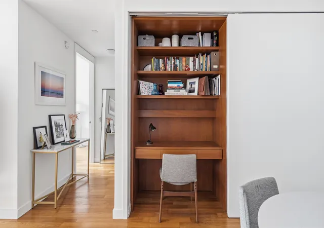 Photo 3 of House for sale at 15 William St #10B, New York City, NY 10005 | MLS# RLS20079312 | Listing updated on 2026-08-19
