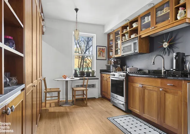 Photo 3 of Sale Pending at 520 E 90th Street #2LGM, New York City, NY 10128 | MLS# RLS20076341 | Listing updated on 2026-08-21