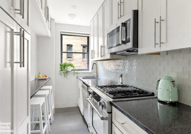 Photo 3 of Sale Pending at 49 E 96th Street #4B, New York, NY 10128 | MLS# RLS20079575 | Listing updated on 2026-08-22