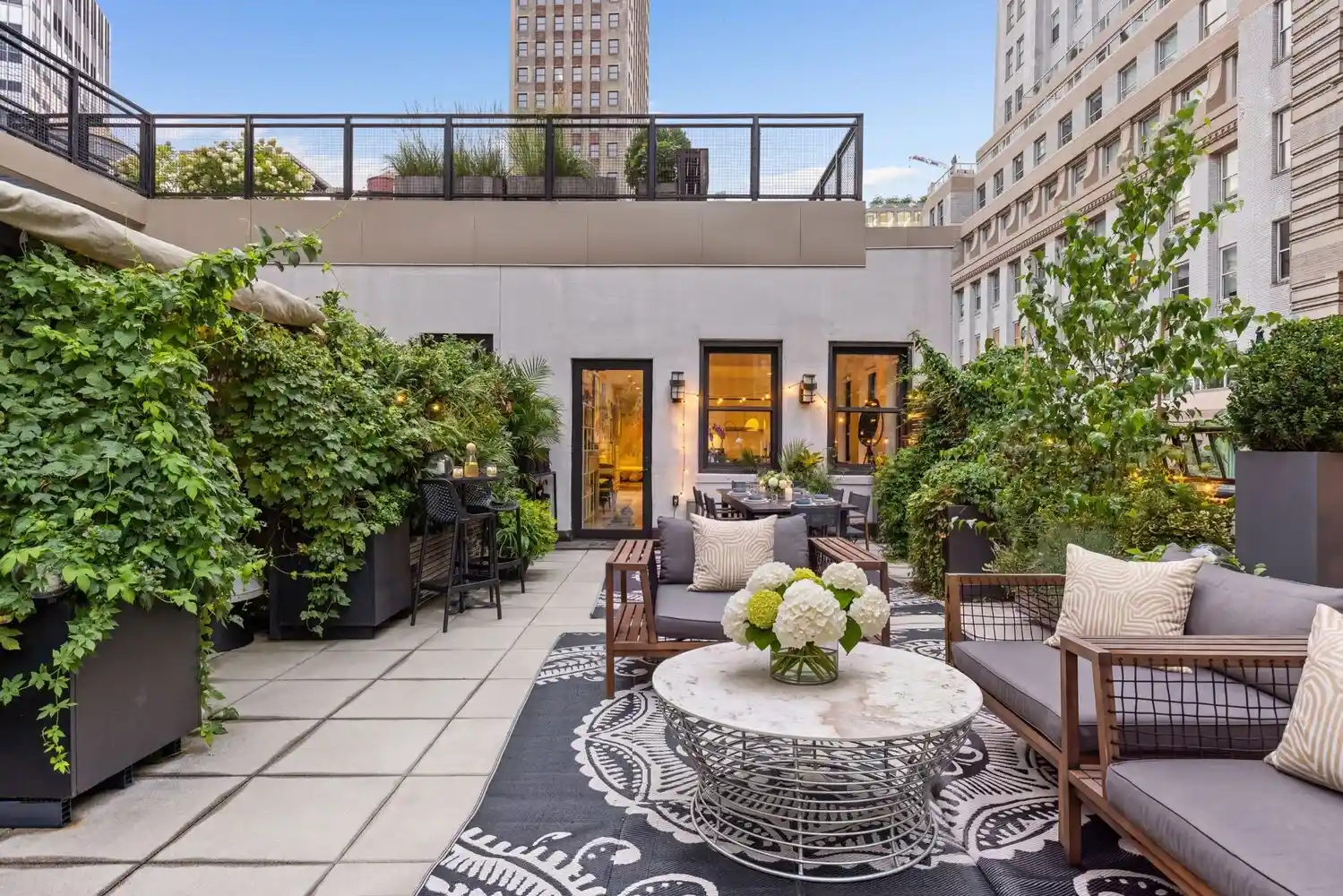 Listing Photo 1 - Condo for sale in 25 Broad St located at 25 Broad St, New York City, NY 10004 - Unit #PH2D