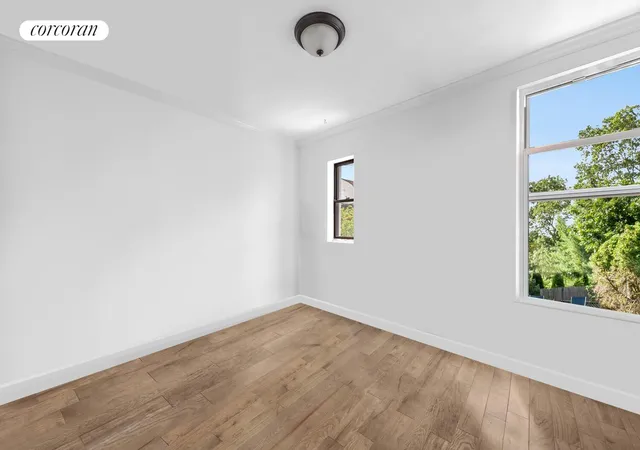 Photo 4 of House for sale at 574 Metropolitan Ave, Brooklyn, NY 11211 | MLS# RLS20080754 | Listing updated on 2026-08-24
