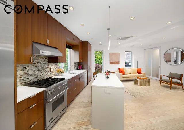 Photo 3 of Sale Pending at 314 E 41st Street #PH2B, New York City, NY 10017 | MLS# RLS20077096 | Listing updated on 2026-08-07