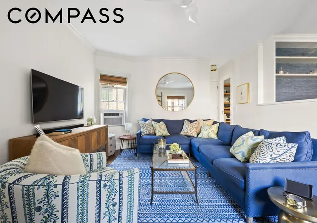 2nd image of 2 Grove St #6AB, New York, NY 10014 | MLS# RLS20072785