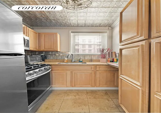 Photo 3 of House for sale at 9801 Shore Rd #3Q, Brooklyn, NY 11209 | MLS# RLS20081975 | Listing updated on 2026-08-24
