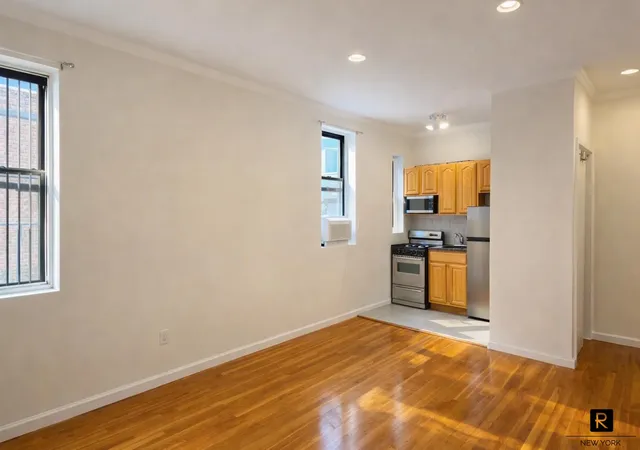 Photo 2 of Condo for sale at 152 E 35th Street #6-D, New York City, NY 10016 | MLS# RLS20082632 | Listing updated on 2026-08-23