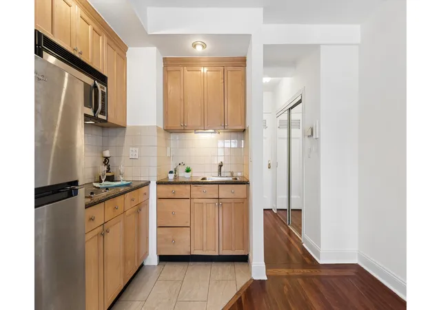 Photo 5 of House for sale at 320 E 42nd Street #2505, New York, NY 10017 | MLS# RLS20082879 | Listing updated on 2026-08-23