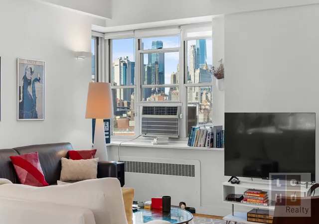 Photo 3 of Condo for sale at 530 Grand St #D9F, New York City, NY 10002 | MLS# RLS20083819 | Listing updated on 2026-08-17